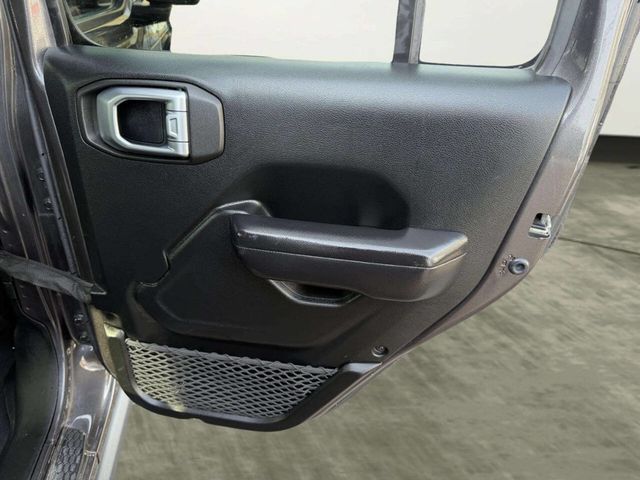 2019 Jeep Wrangler Unlimited Rubicon 4x4 - 22993362 - 25