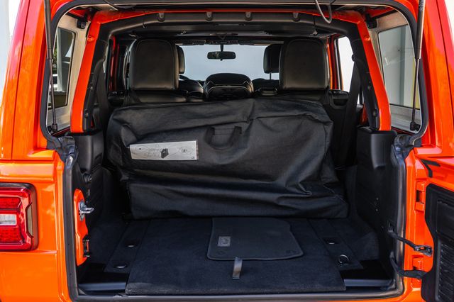 2019 Jeep Wrangler Unlimited Rubicon 4x4 - 23007854 - 28