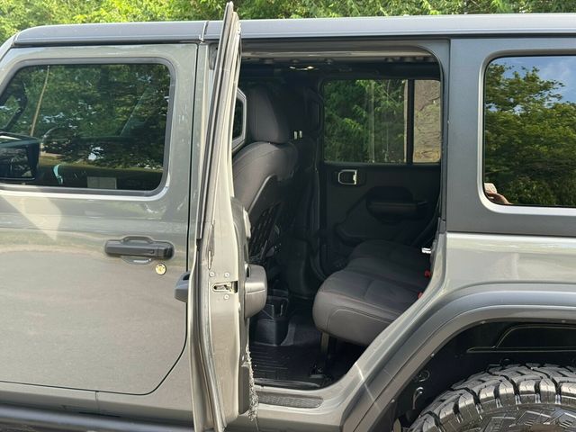 2019 Jeep Wrangler Unlimited Rubicon, Excellent Condition, Southern Owned Since New, 37's! - 23023498 - 19