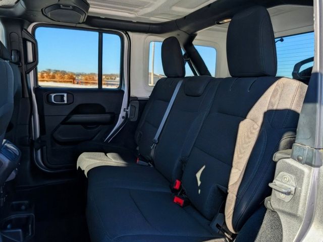 2019 Jeep Wrangler Unlimited Sahara - 22972311 - 13