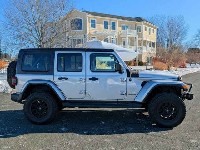 2019 Jeep Wrangler Unlimited Sahara - 22972311 - 3