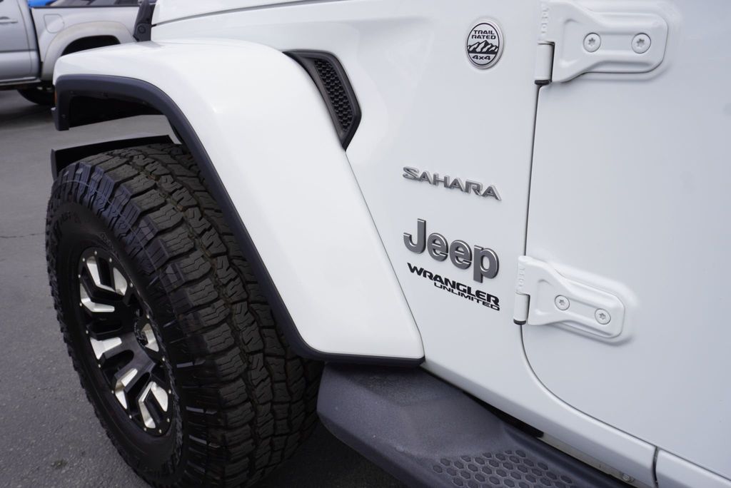 2019 Jeep Wrangler Unlimited SAHARA - 22915818 - 16