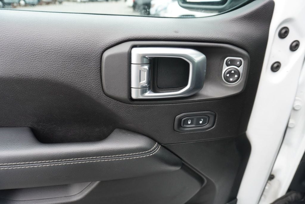 2019 Jeep Wrangler Unlimited SAHARA - 22915818 - 26