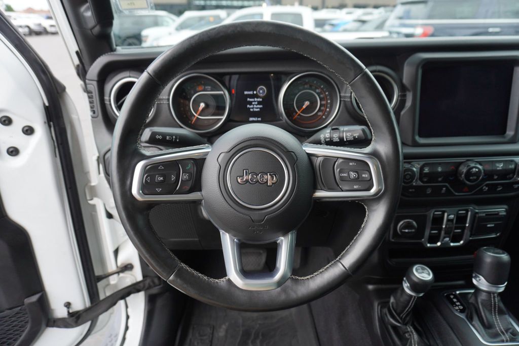 2019 Jeep Wrangler Unlimited SAHARA - 22915818 - 30