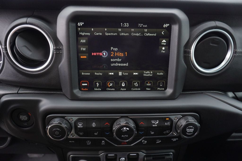 2019 Jeep Wrangler Unlimited SAHARA - 22915818 - 33