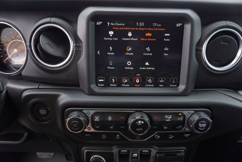 2019 Jeep Wrangler Unlimited SAHARA - 22915818 - 39