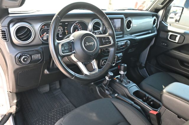 2019 Jeep Wrangler Unlimited Sahara 4x4 - 22934325 - 13