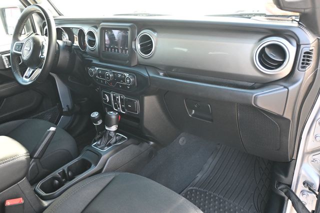 2019 Jeep Wrangler Unlimited Sahara 4x4 - 22934325 - 14