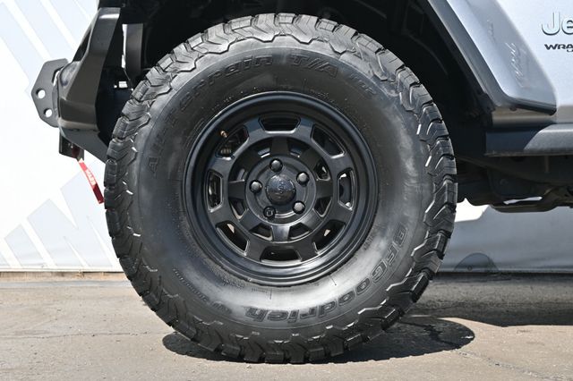 2019 Jeep Wrangler Unlimited Sahara 4x4 - 22934325 - 6