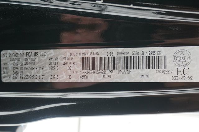 2019 Jeep Wrangler Unlimited Sahara 4x4 - 22914286 - 34