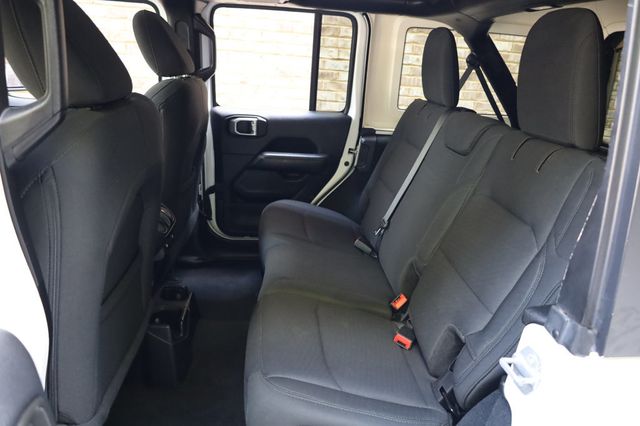 2019 Jeep Wrangler Unlimited Sahara 4x4 - 22924085 - 19