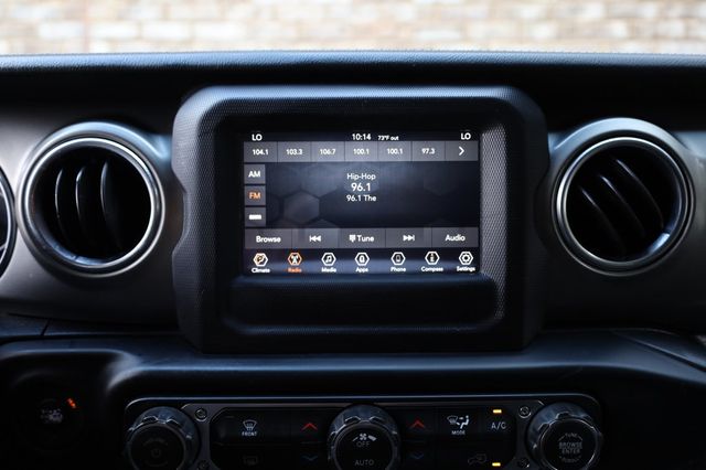 2019 Jeep Wrangler Unlimited Sahara 4x4 - 22924085 - 37