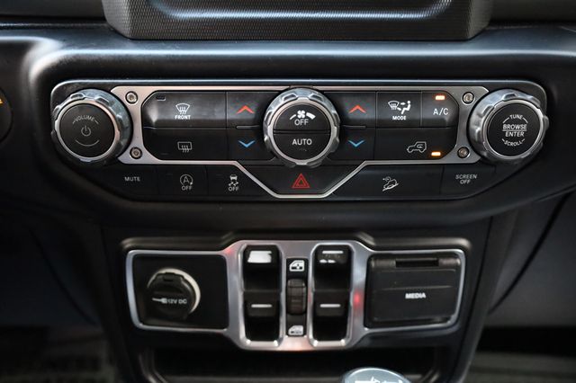 2019 Jeep Wrangler Unlimited Sahara 4x4 - 22924085 - 39