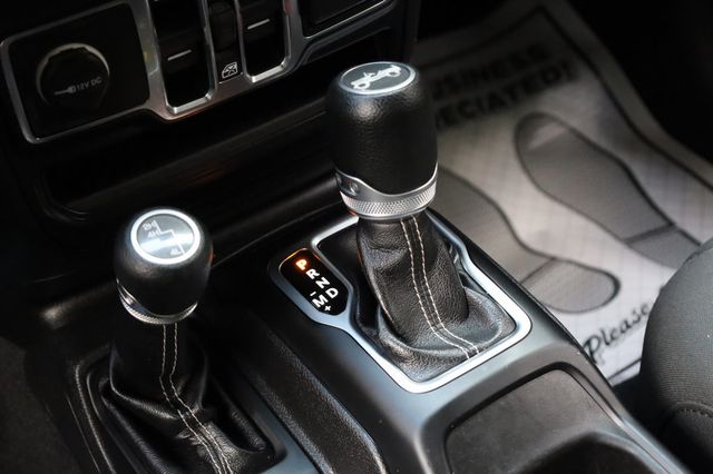 2019 Jeep Wrangler Unlimited Sahara 4x4 - 22924085 - 40