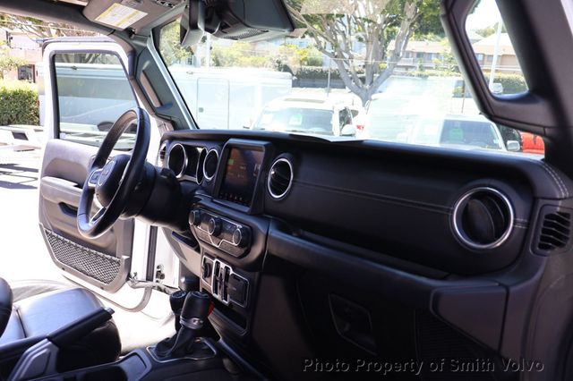2019 Jeep Wrangler Unlimited Sahara 4x4 - 23043713 - 15