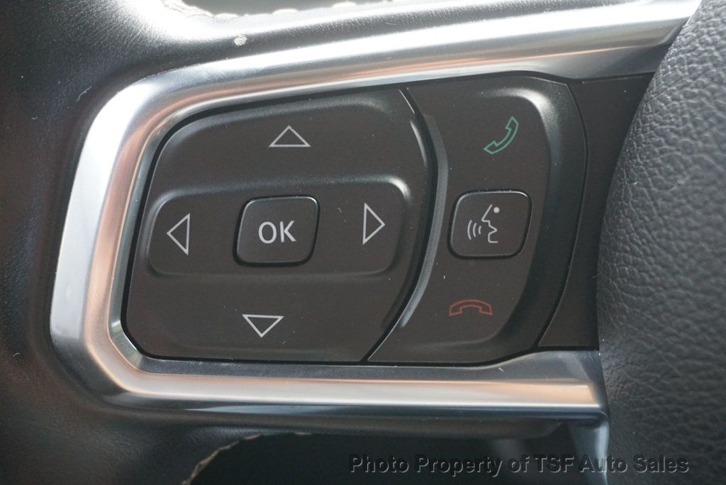 2019 Jeep Wrangler Unlimited Sahara 4x4 - 23089267 - 24