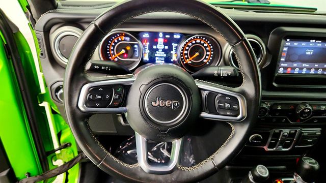 2019 Jeep Wrangler Unlimited Sahara 4x4 w/ 3.6L V6 Engine & 8-Speed Automatic Transmission - 23034754 - 13