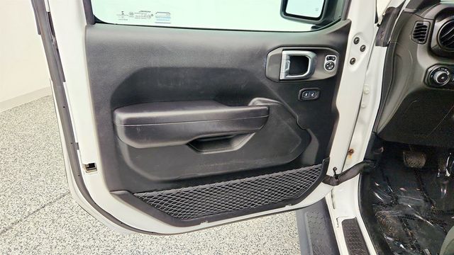 2019 Jeep Wrangler Unlimited Sport Altitude 4x4 - 22957577 - 9