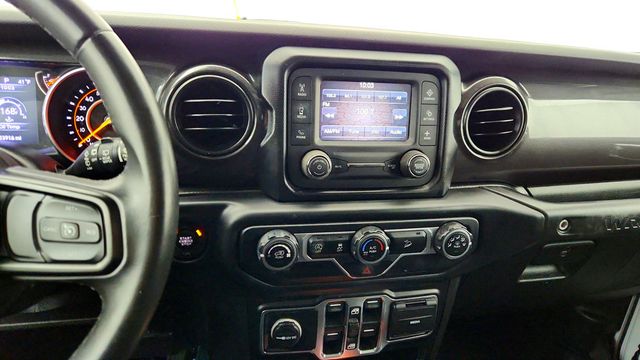 2019 Jeep Wrangler Unlimited Sport Altitude 4x4 - 22957577 - 15