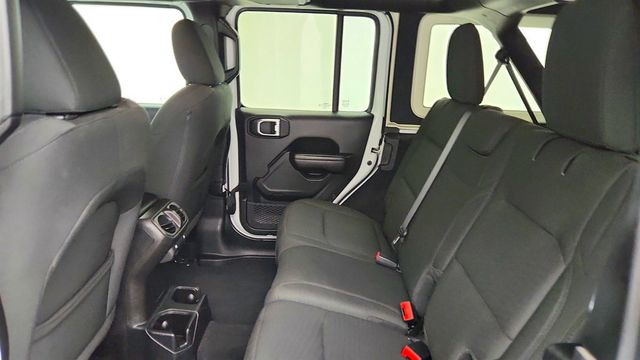 2019 Jeep Wrangler Unlimited Sport Altitude 4x4 - 22957577 - 18