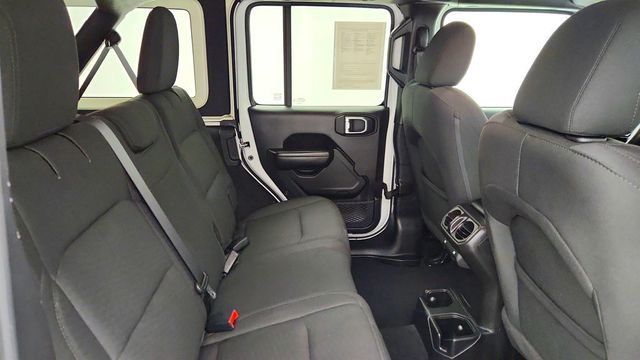 2019 Jeep Wrangler Unlimited Sport Altitude 4x4 - 22957577 - 20