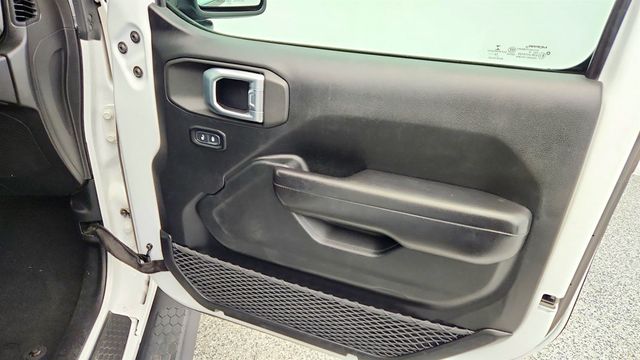 2019 Jeep Wrangler Unlimited Sport Altitude 4x4 - 22957577 - 23