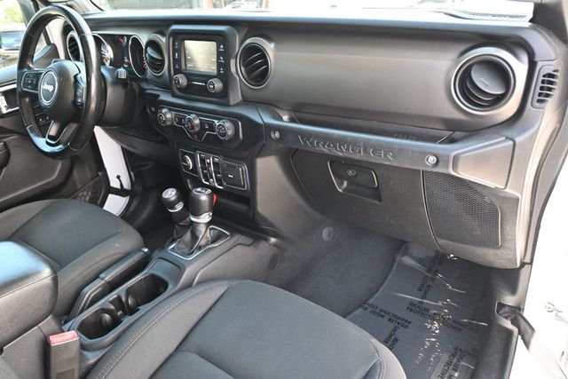 2019 Jeep Wrangler Unlimited Sport S 4x4 - 23068581 - 11