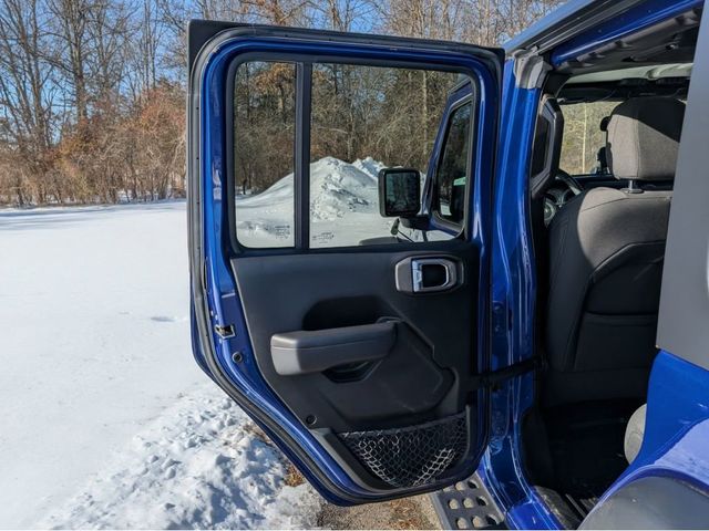 2019 Jeep Wrangler Unlimited Sport S 4x4 - 22992720 - 8
