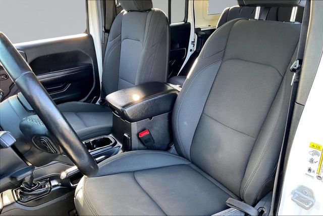 2019 Jeep Wrangler Unlimited Sport S 4x4 - 23010125 - 9
