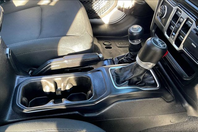 2019 Jeep Wrangler Unlimited Sport S 4x4 - 23010125 - 31