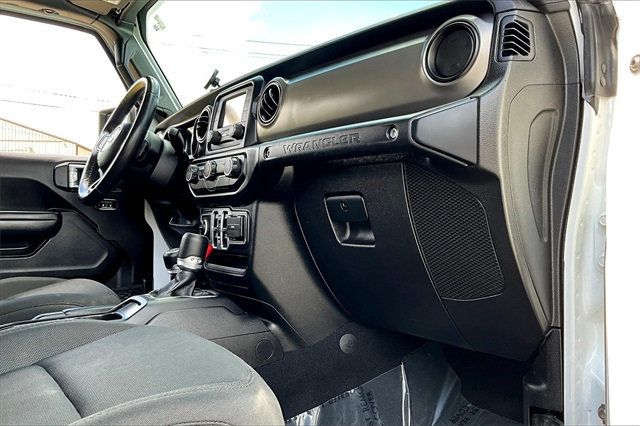 2019 Jeep Wrangler Unlimited Sport S 4x4 - 22902858 - 11