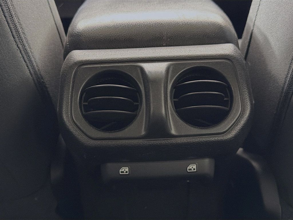 2019 Jeep Wrangler Unlimited Sport S 4x4 - 22974510 - 24