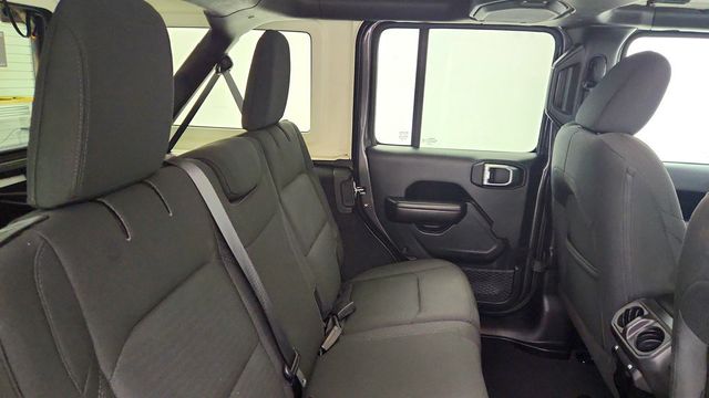 2019 Jeep Wrangler Unlimited Sport S 4x4 - 22965176 - 21