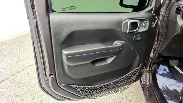 2019 Jeep Wrangler Unlimited Sport S 4x4 w/ Cold Weather & Technology Groups - 23097868 - 10