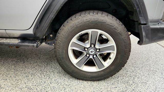 2019 Jeep Wrangler Unlimited Sport S 4x4 w/ Hard Top, Tech Group & Cold Weather Group - 23030109 - 8
