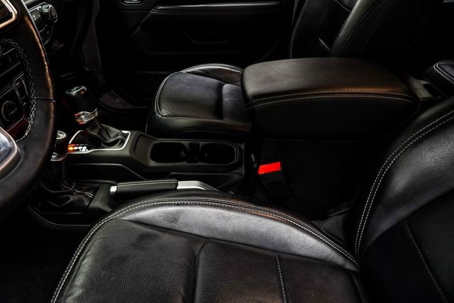 2019 Jeep Wrangler Unlimited Unlimited Sahara - 22963517 - 16