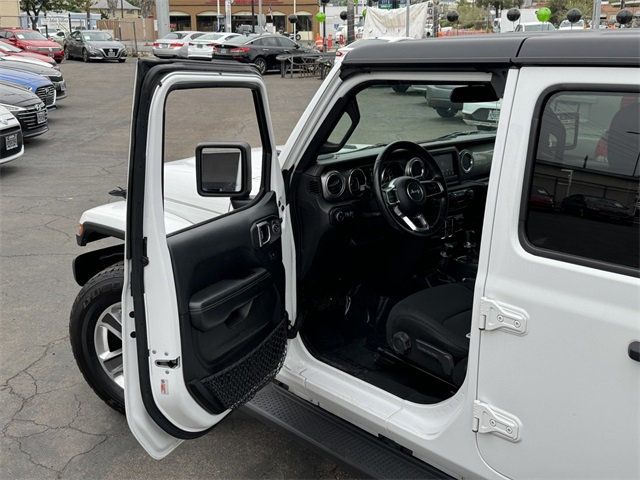 2019 Jeep Wrangler Unlimited Unlimited Sahara - 22543740 - 49