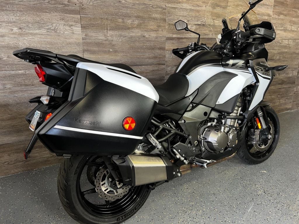 2019 Kawasaki Versys 1000 SE LT One Owner! - 22418174 - 2