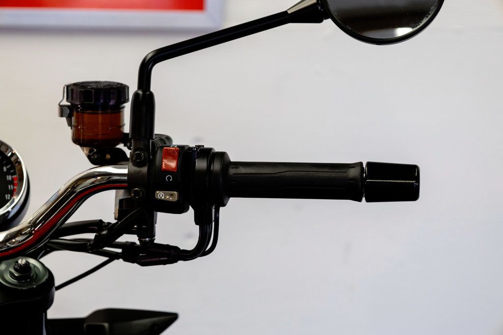 2019 KAWASAKI ZR900RS 1-OWNER FUN TO RIDE! - 23004182 - 10