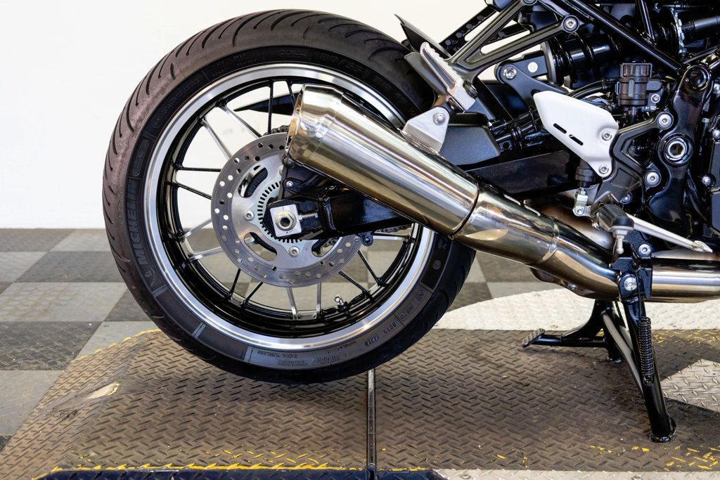 2019 KAWASAKI ZR900RS 1-OWNER FUN TO RIDE! - 23004182 - 22