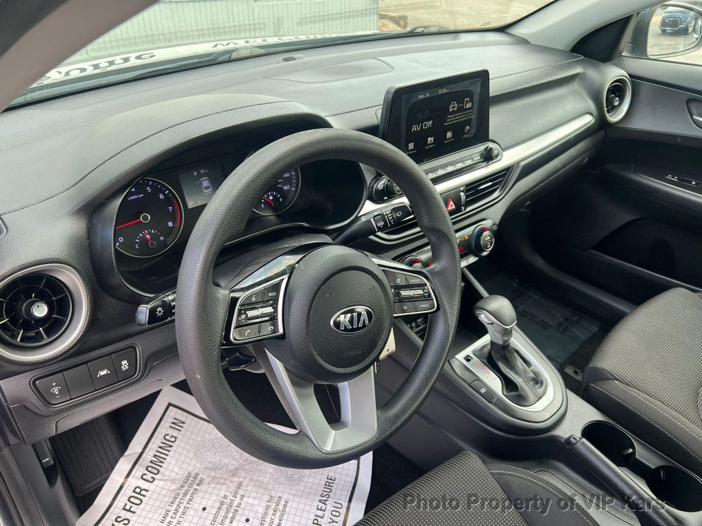 2019 Kia Forte FE IVT - 22922714 - 14