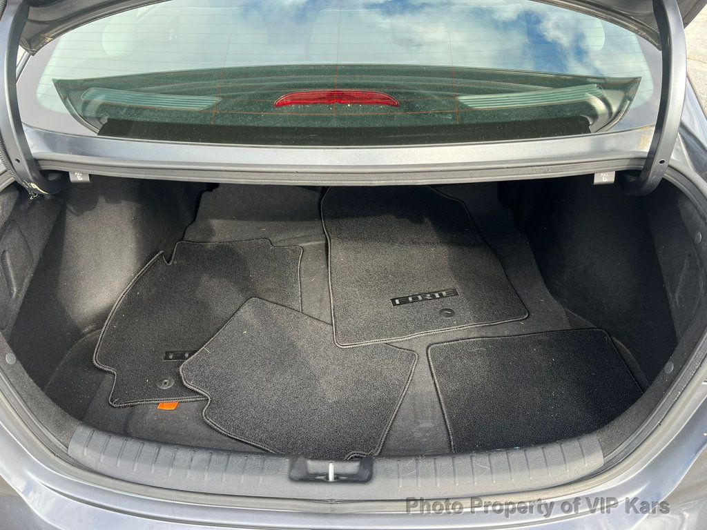 2019 Kia Forte FE IVT - 22922714 - 6
