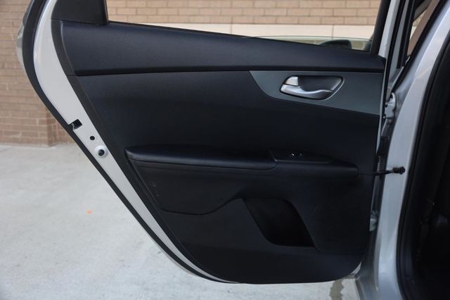 2019 Kia Forte LXS - 23047824 - 15