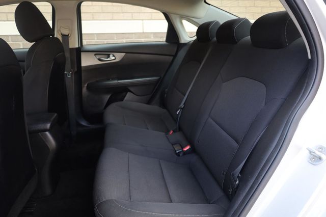 2019 Kia Forte LXS - 23047824 - 16
