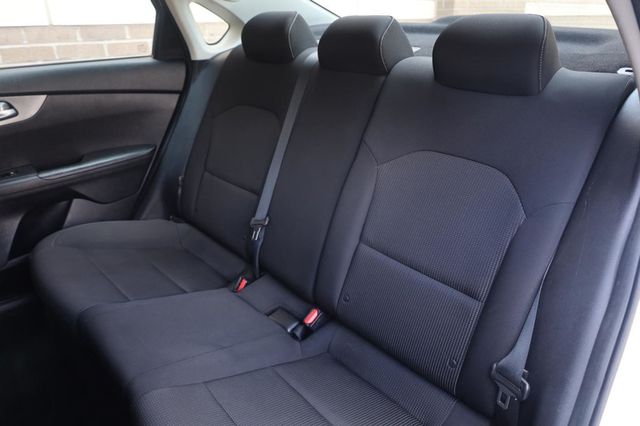 2019 Kia Forte LXS - 23047824 - 17