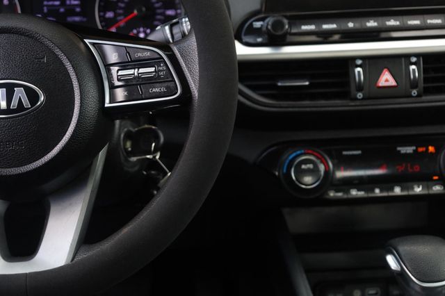 2019 Kia Forte LXS - 23047824 - 28
