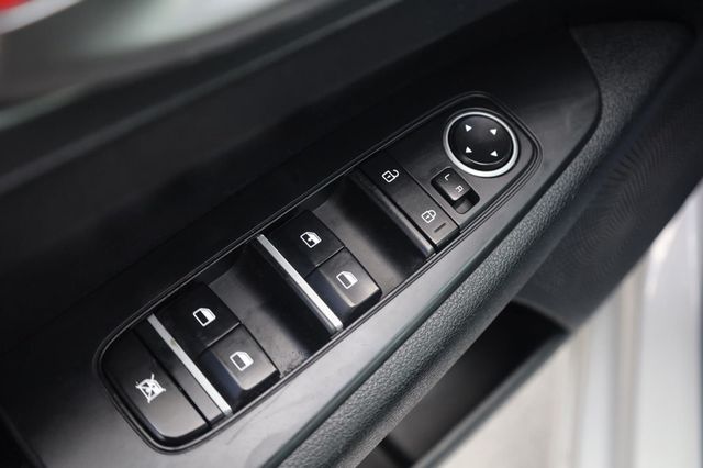 2019 Kia Forte LXS - 23047824 - 30