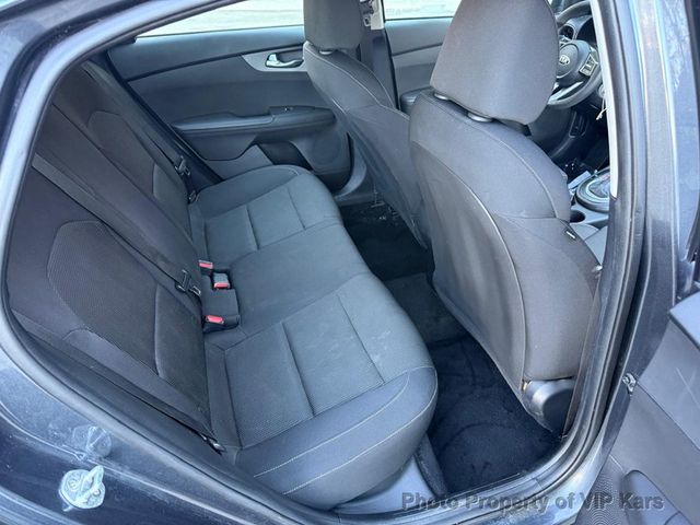 2019 Kia Forte LXS IVT - 22960181 - 9