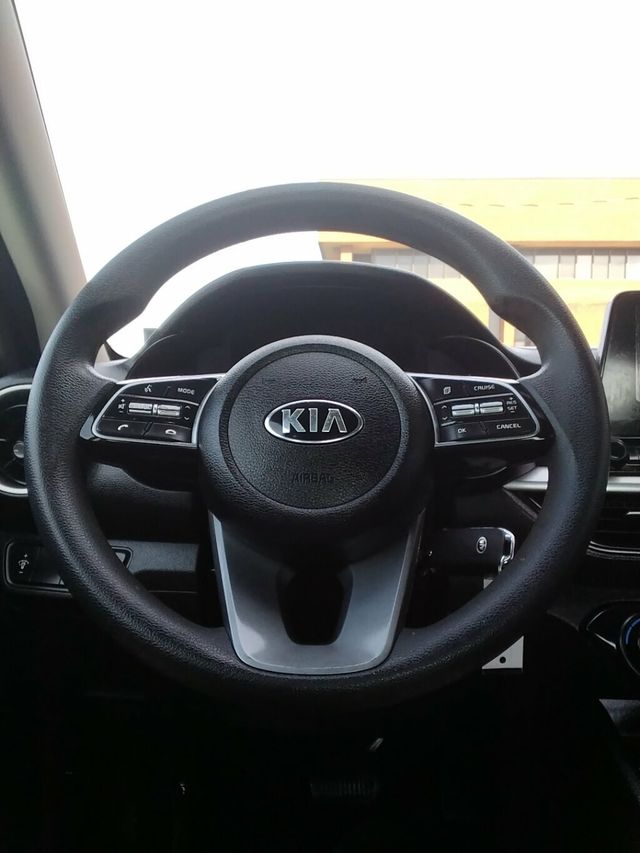 2019 Kia Forte LXS IVT - 22951295 - 11