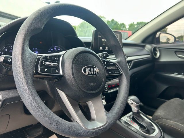 2019 Kia Forte LXS IVT - 23034403 - 8